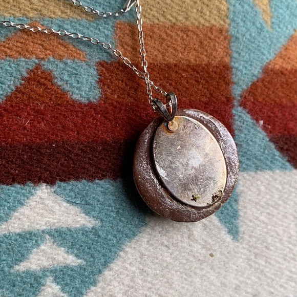 🌈❤️Unity and peace moon face necklace 18” sterling silver chain. 1” resin face. - Picture 5 of 9